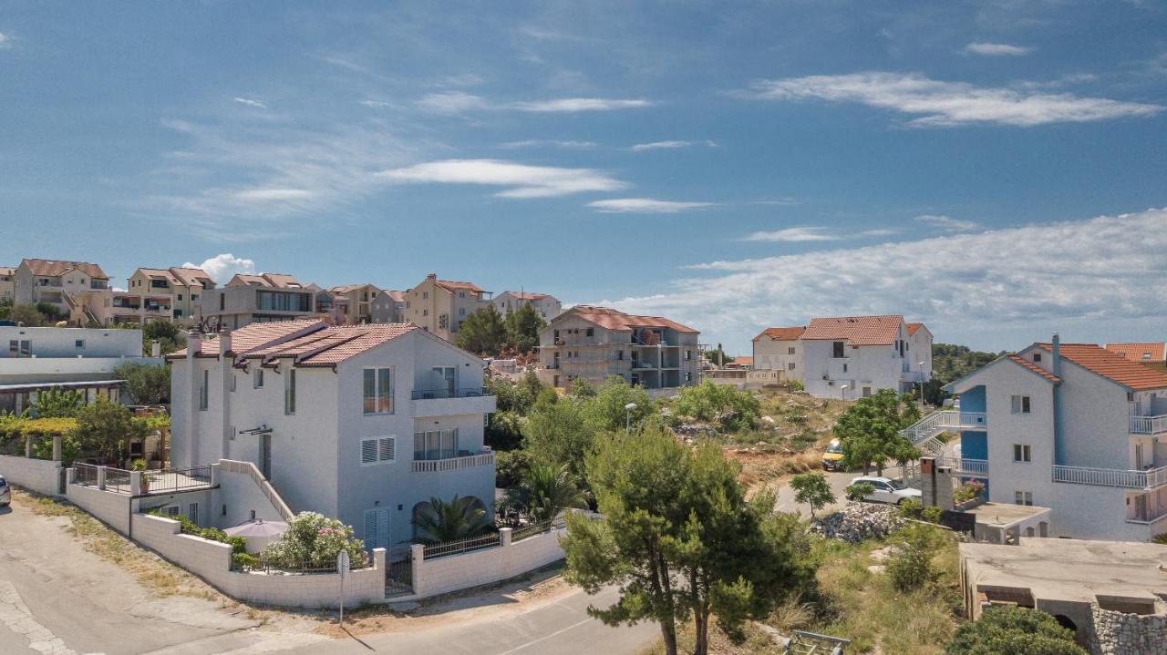Hiša za goste Hvar View 4*